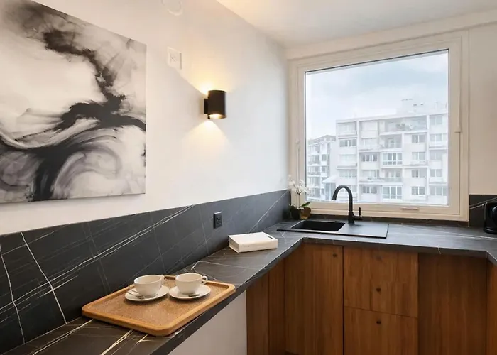 Montparnasse - Premium With Lift And Balcony For 6 Apartmán *