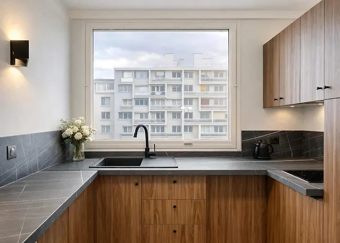Montparnasse - Premium With Lift And Balcony For 6 *