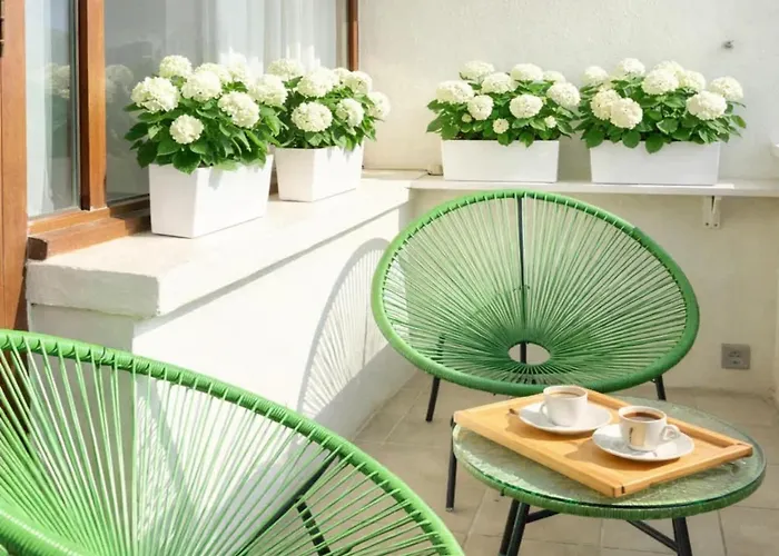 Apartmán Montparnasse - Premium With Lift And Balcony For 6
