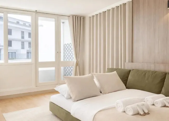 Montparnasse - Premium With Lift And Balcony For 6 *